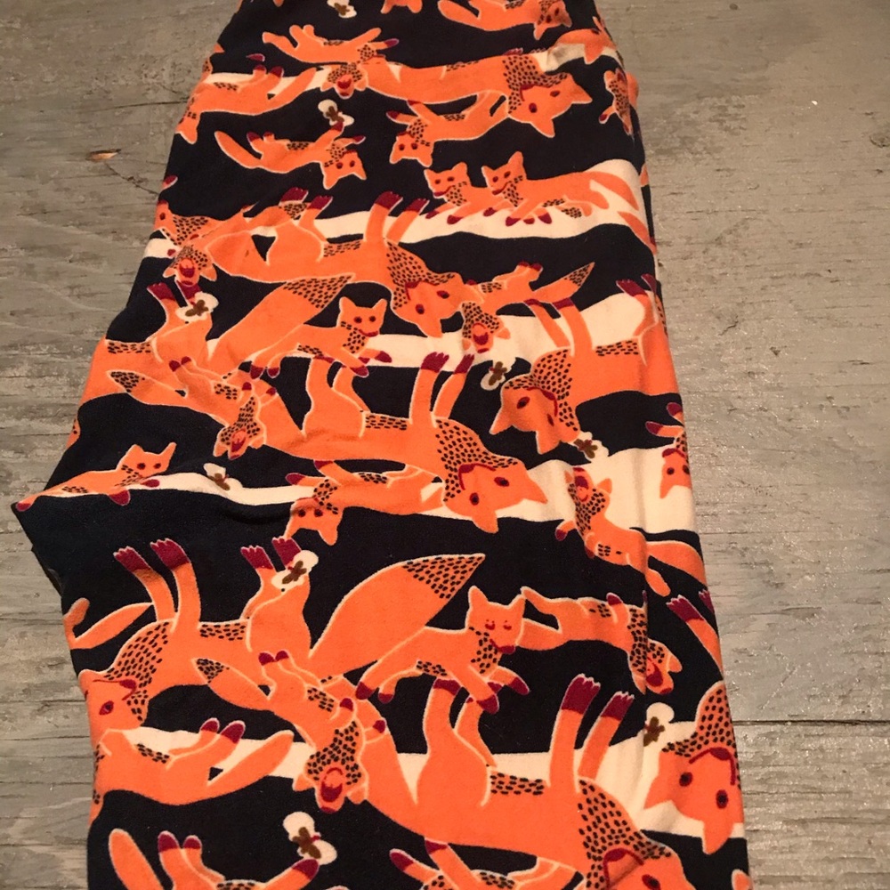 Lularoe fox leggings. Worn once, size OS